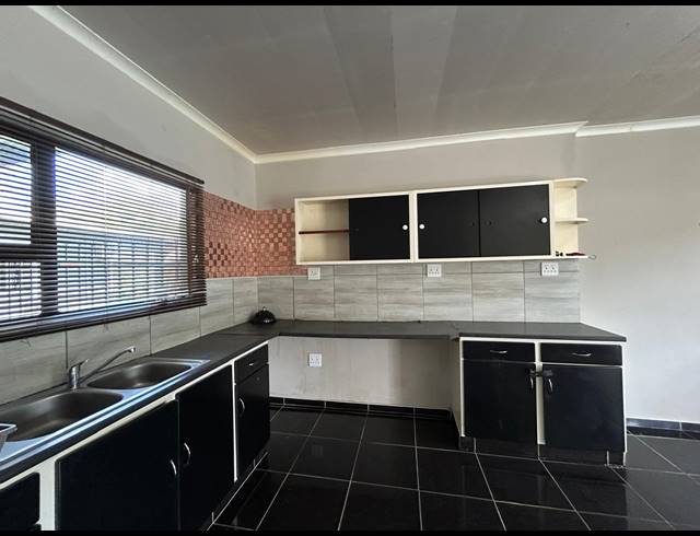1 BEDROOM APARTMENT RENTED IN VAALPARK
